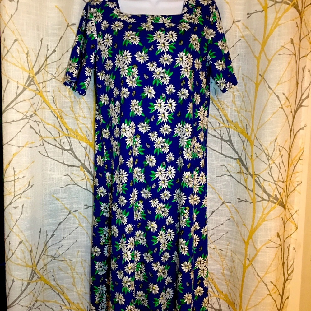 Short- sleeved Dress Royal Blue with Daisy Print